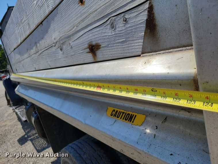 image for item DX7126 2005 Chevrolet C4500 Crew Cab dump truck