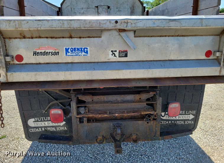 image for item DX7126 2005 Chevrolet C4500 Crew Cab dump truck