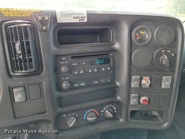 image for item DX7126 2005 Chevrolet C4500 Crew Cab dump truck