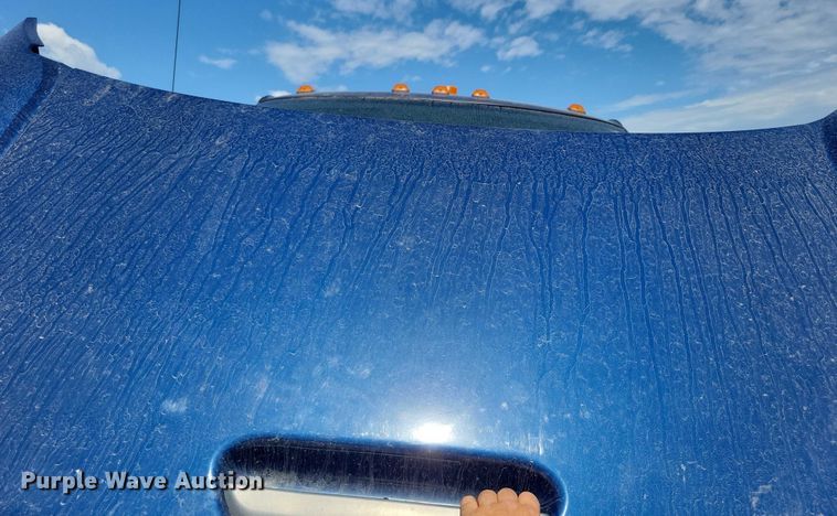 image for item DX7126 2005 Chevrolet C4500 Crew Cab dump truck