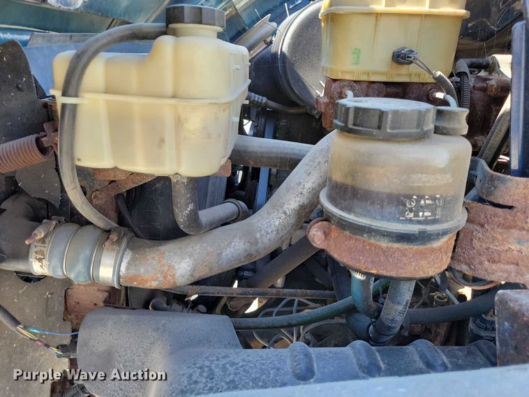 image for item DX7126 2005 Chevrolet C4500 Crew Cab dump truck