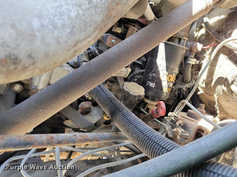 image for item DX7126 2005 Chevrolet C4500 Crew Cab dump truck