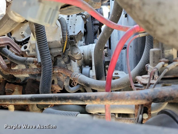 image for item DX7126 2005 Chevrolet C4500 Crew Cab dump truck