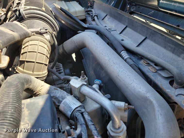 image for item DX7126 2005 Chevrolet C4500 Crew Cab dump truck