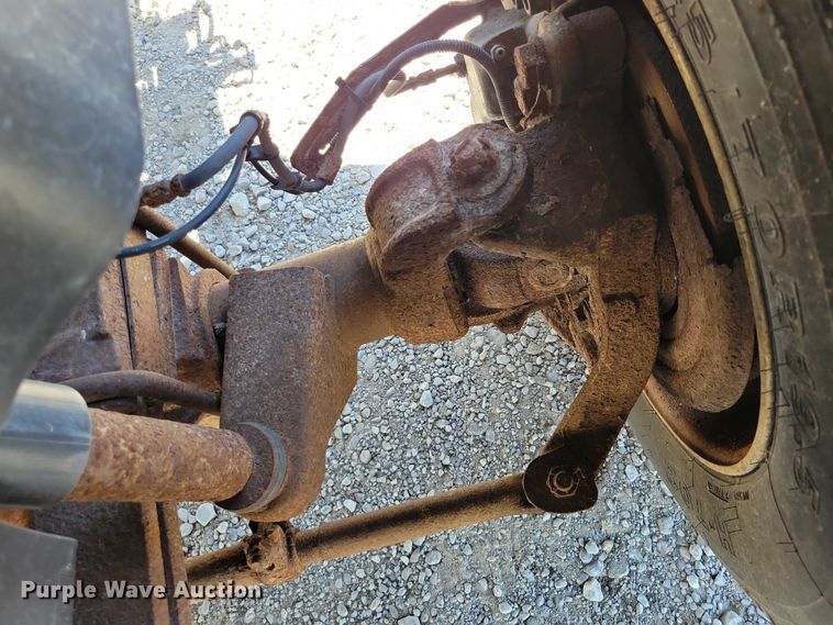 image for item DX7126 2005 Chevrolet C4500 Crew Cab dump truck