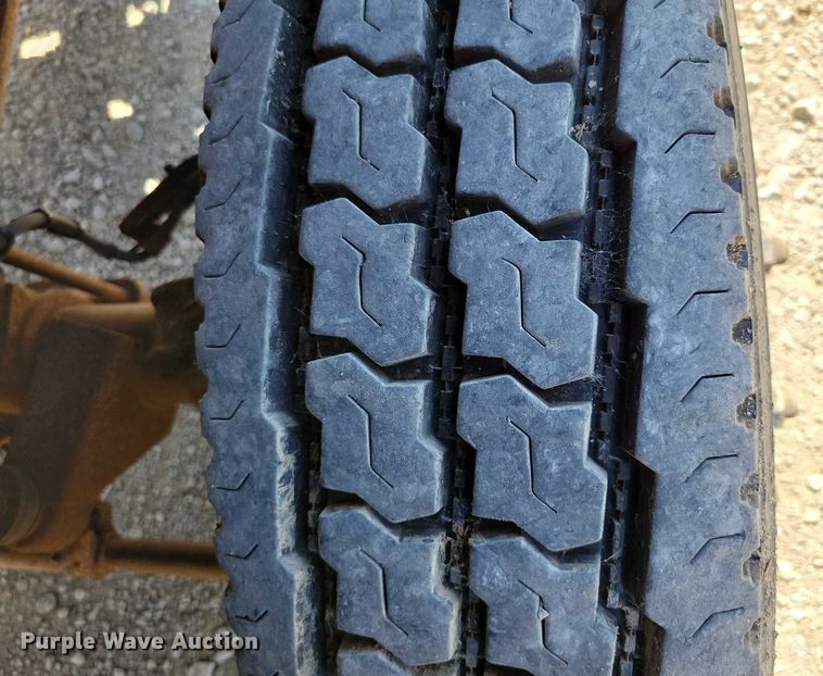 image for item DX7126 2005 Chevrolet C4500 Crew Cab dump truck