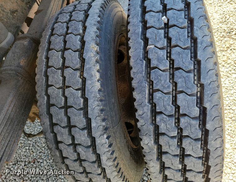 image for item DX7126 2005 Chevrolet C4500 Crew Cab dump truck