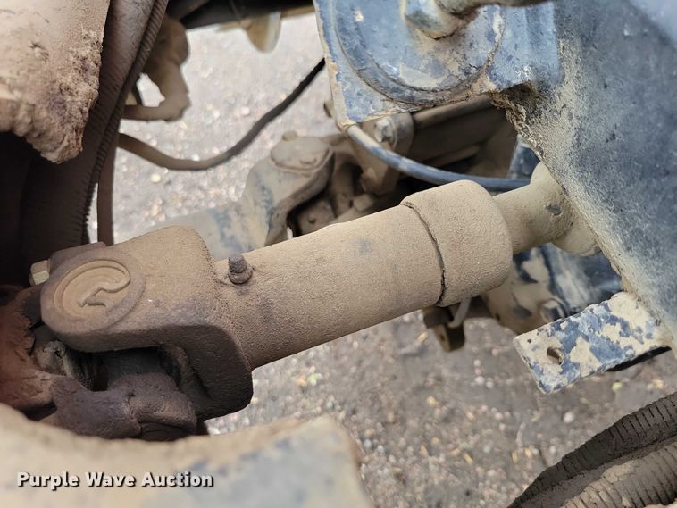 image for item DX7186 1995 Mack RD690S truck cab and chassis