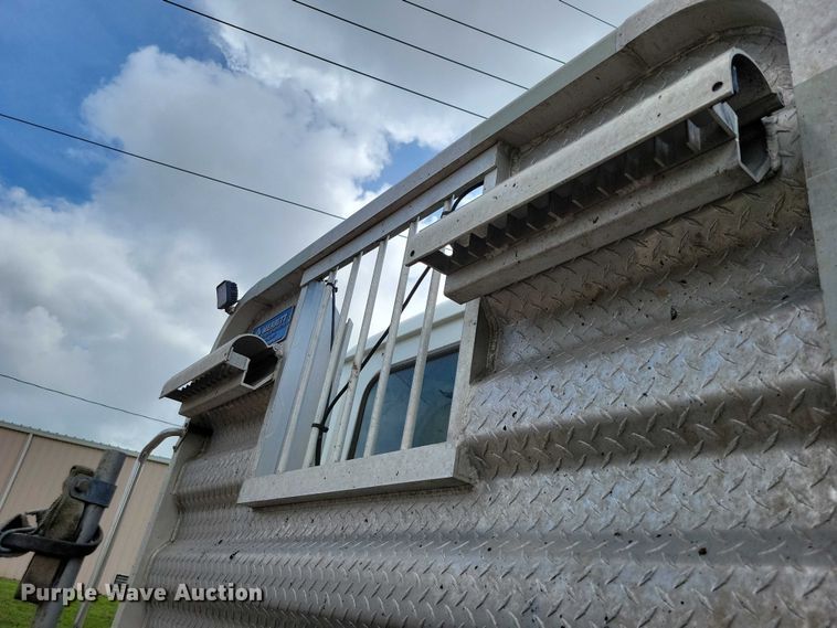 image for item DX7187 2013 Mack Pinnacle 600 semi truck