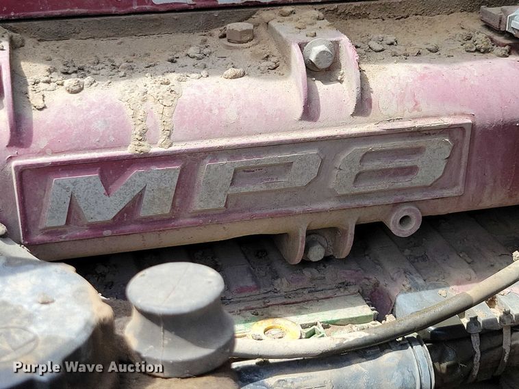 image for item DX7187 2013 Mack Pinnacle 600 semi truck