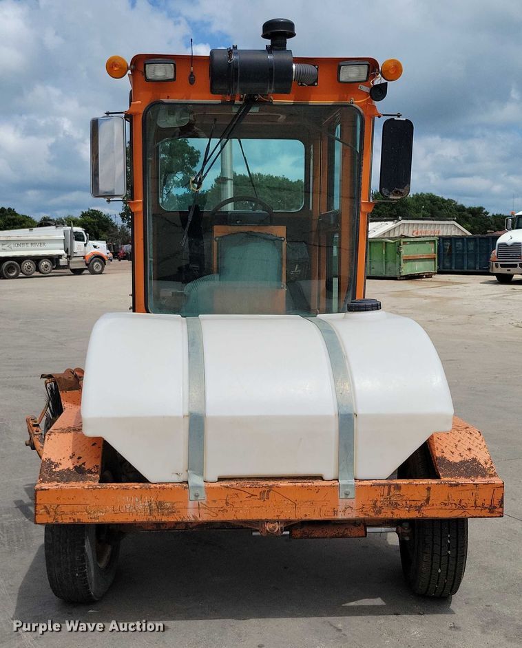 image for item DX7189 2010 Broce Broom RCT350 broom