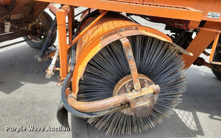 image for item DX7189 2010 Broce Broom RCT350 broom