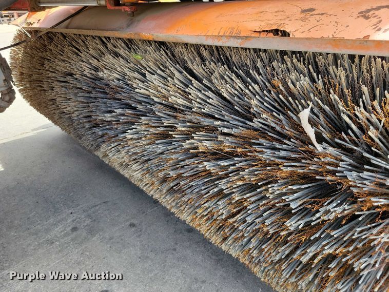 image for item DX7189 2010 Broce Broom RCT350 broom