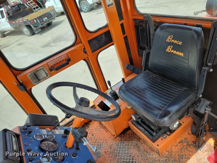 image for item DX7189 2010 Broce Broom RCT350 broom