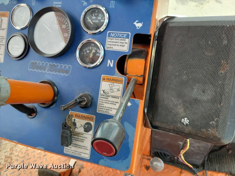 image for item DX7189 2010 Broce Broom RCT350 broom