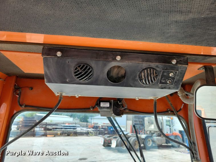 image for item DX7189 2010 Broce Broom RCT350 broom