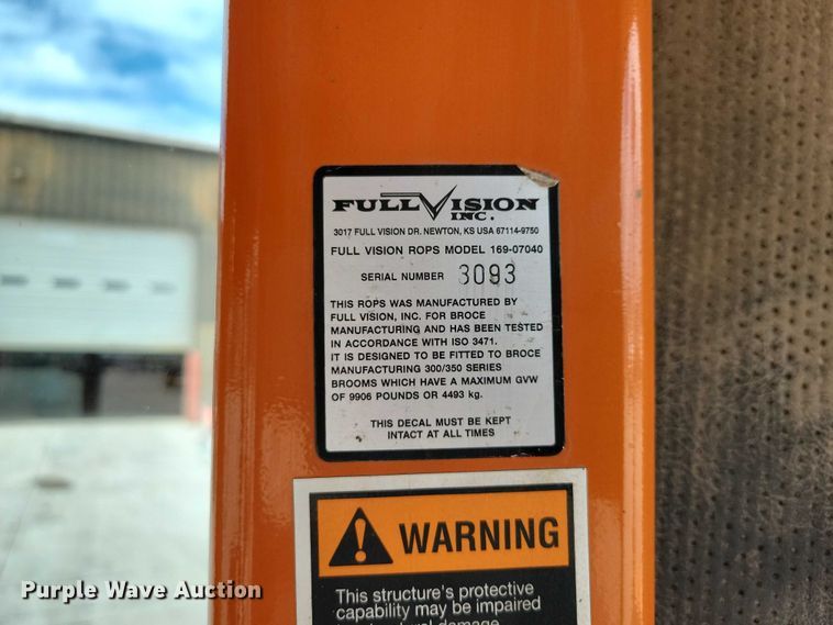 image for item DX7189 2010 Broce Broom RCT350 broom