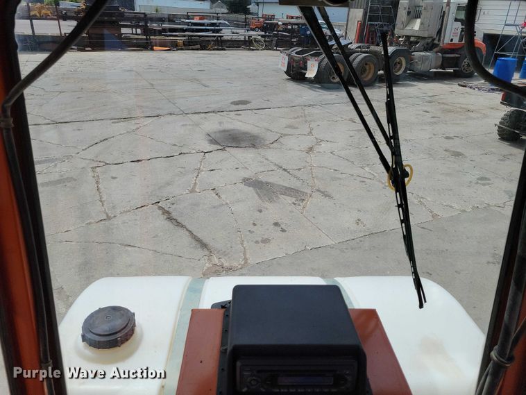 image for item DX7189 2010 Broce Broom RCT350 broom