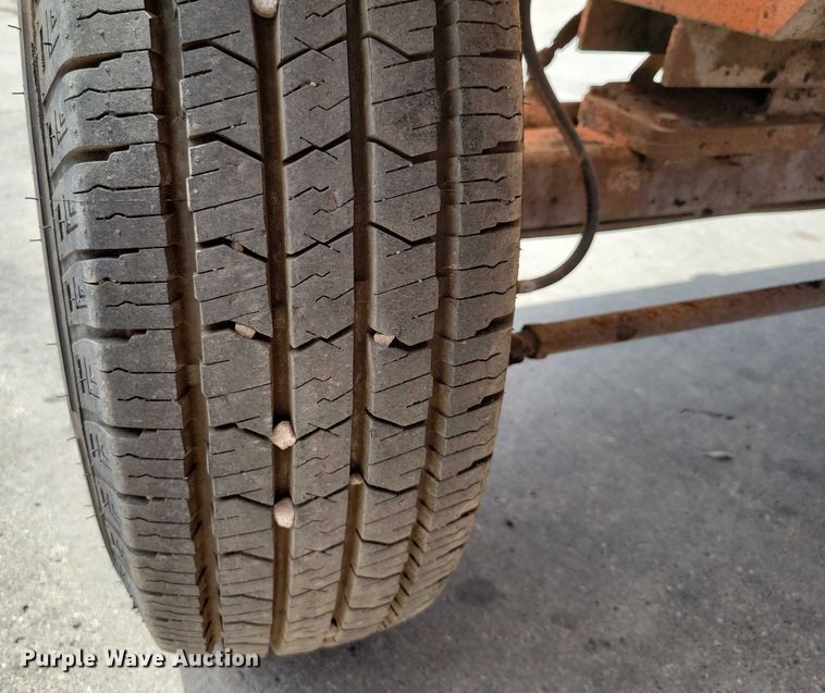 image for item DX7189 2010 Broce Broom RCT350 broom