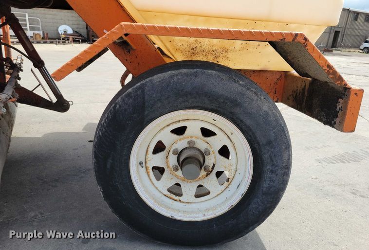 image for item DX7189 2010 Broce Broom RCT350 broom