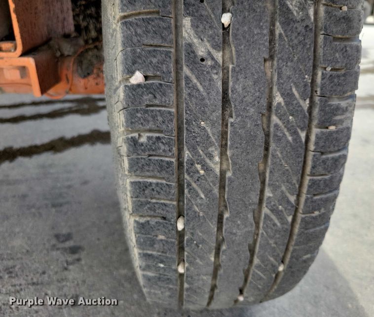 image for item DX7189 2010 Broce Broom RCT350 broom