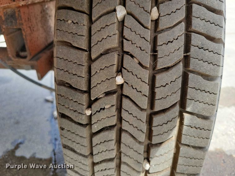 image for item DX7189 2010 Broce Broom RCT350 broom