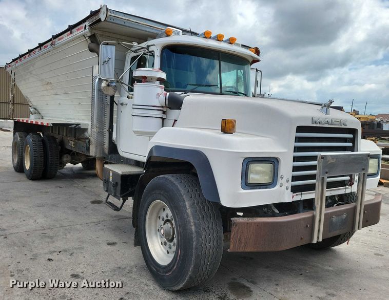 image for item DX7191 1999 Mack RD690S live-bottom truck