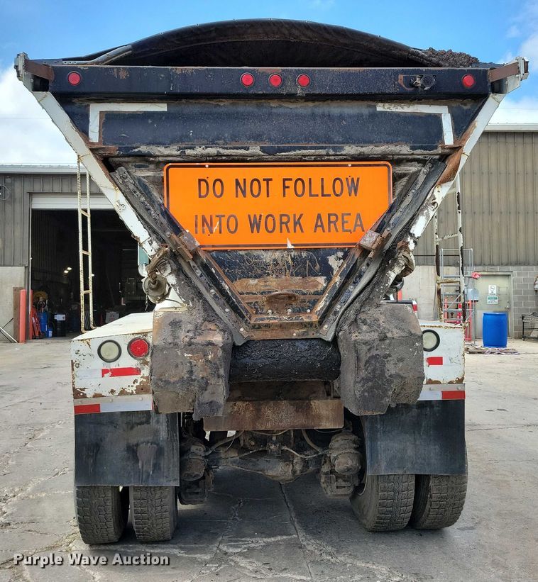 image for item DX7191 1999 Mack RD690S live-bottom truck