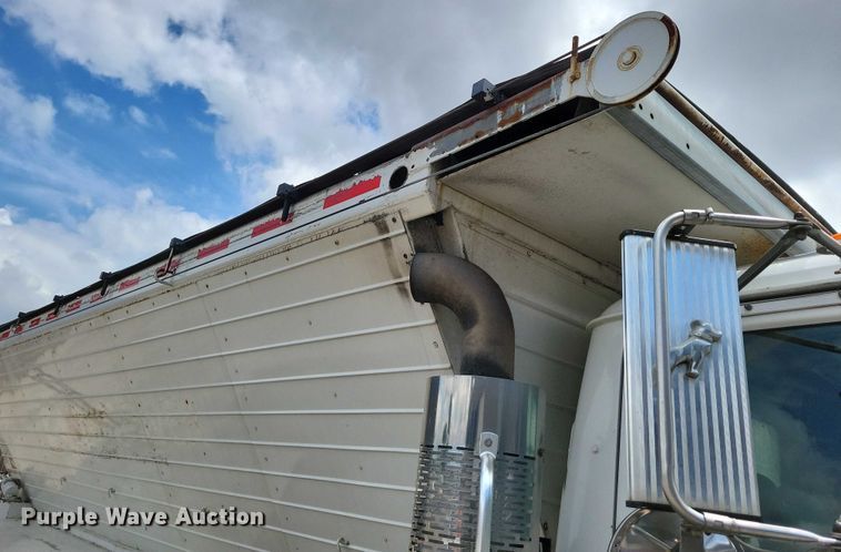 image for item DX7191 1999 Mack RD690S live-bottom truck