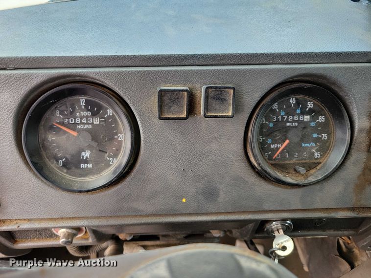 image for item DX7191 1999 Mack RD690S live-bottom truck