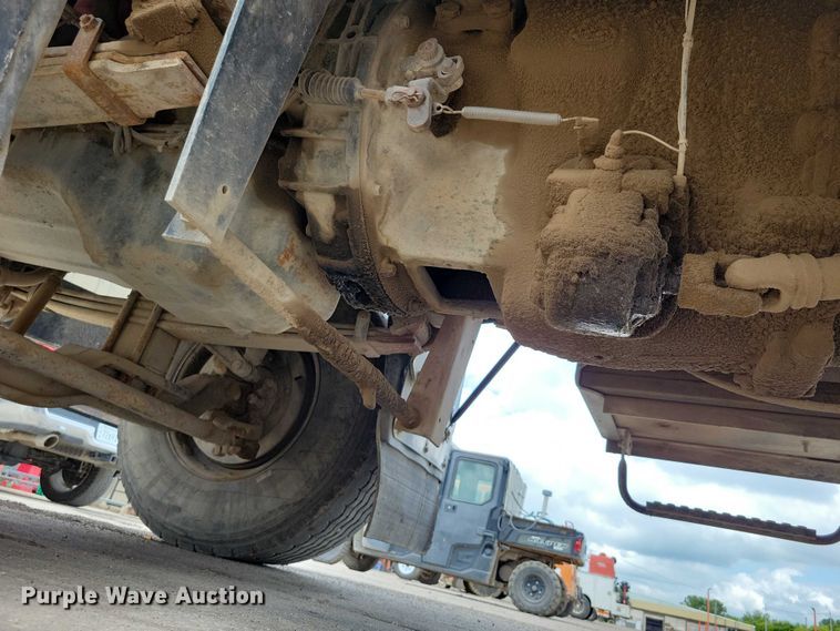 image for item DX7191 1999 Mack RD690S live-bottom truck