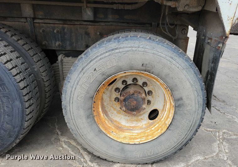 image for item DX7191 1999 Mack RD690S live-bottom truck