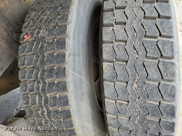 image for item DX7191 1999 Mack RD690S live-bottom truck