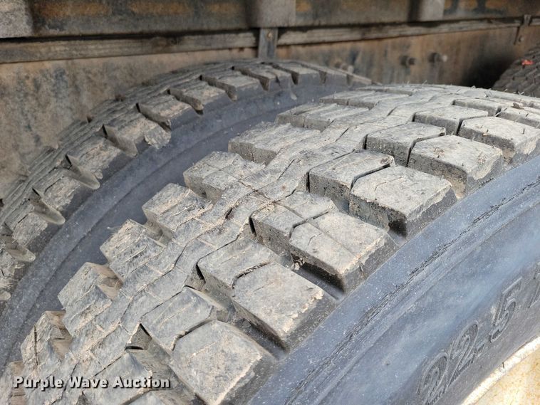 image for item DX7191 1999 Mack RD690S live-bottom truck