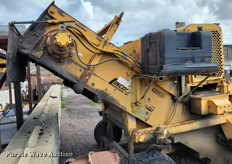 image for item DX7193 2004 Lincoln 660XL windrow elevator