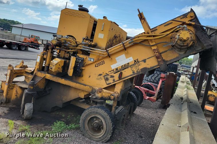 image for item DX7193 2004 Lincoln 660XL windrow elevator