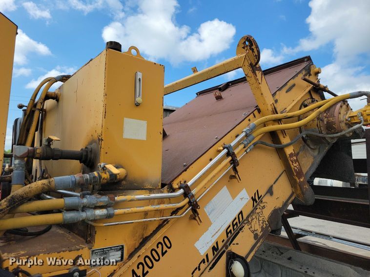 image for item DX7193 2004 Lincoln 660XL windrow elevator