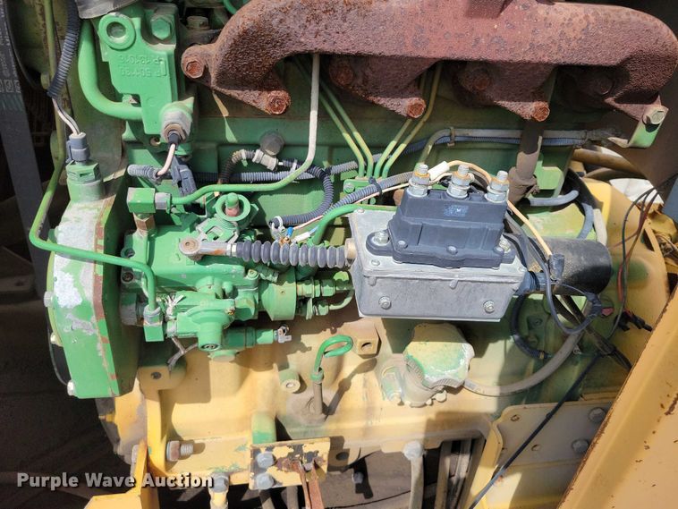 image for item DX7193 2004 Lincoln 660XL windrow elevator