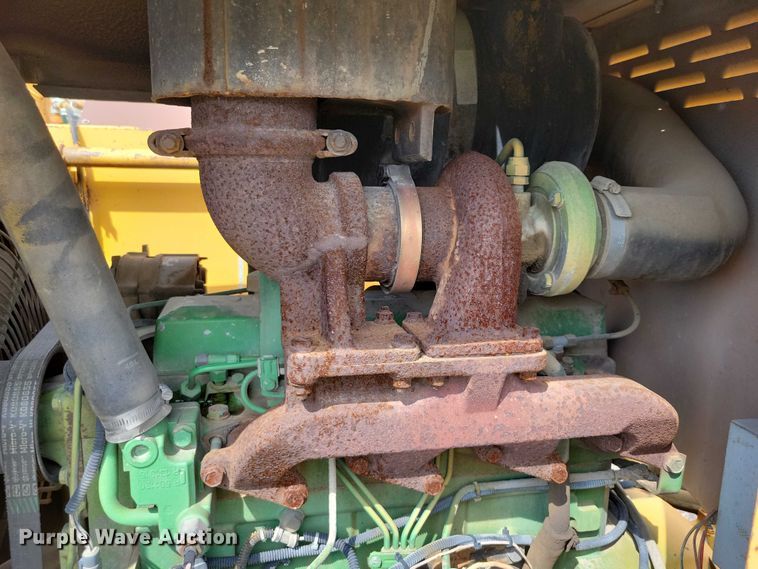 image for item DX7193 2004 Lincoln 660XL windrow elevator