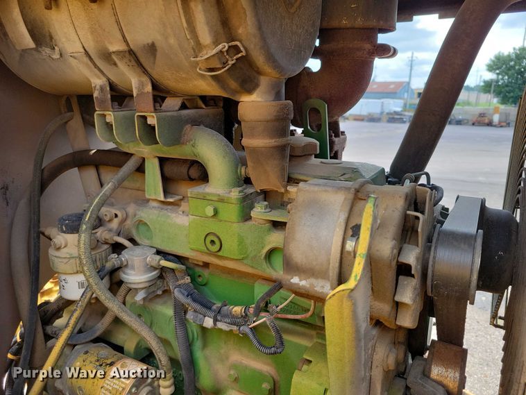 image for item DX7193 2004 Lincoln 660XL windrow elevator