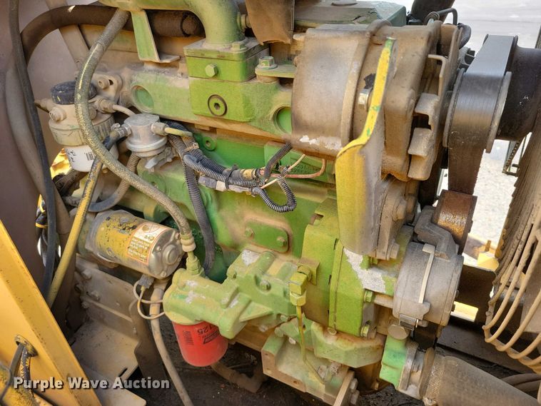 image for item DX7193 2004 Lincoln 660XL windrow elevator