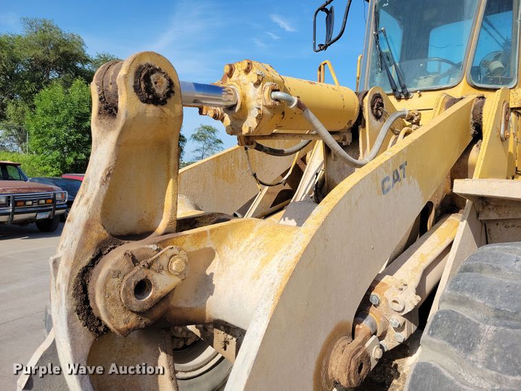 image for item DX7194 1985 Caterpillar 966D wheel loader