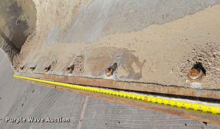 image for item DX7194 1985 Caterpillar 966D wheel loader