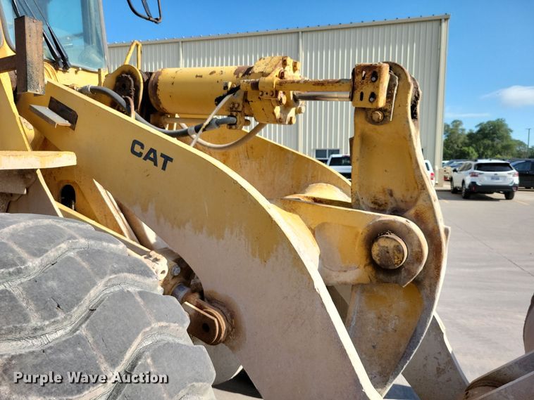 image for item DX7194 1985 Caterpillar 966D wheel loader