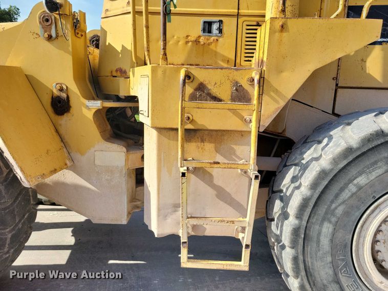 image for item DX7194 1985 Caterpillar 966D wheel loader
