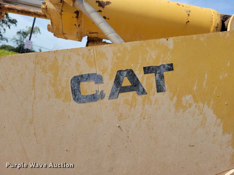 image for item DX7194 1985 Caterpillar 966D wheel loader