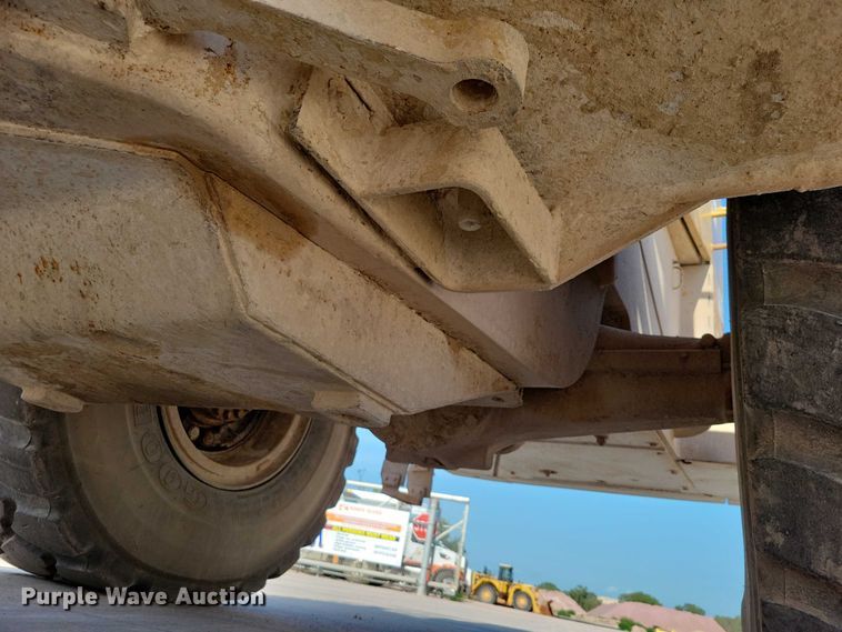 image for item DX7194 1985 Caterpillar 966D wheel loader