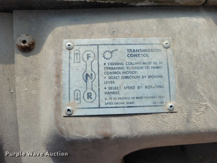 image for item DX7194 1985 Caterpillar 966D wheel loader