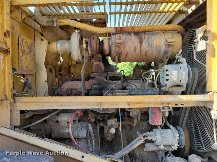 image for item DX7194 1985 Caterpillar 966D wheel loader