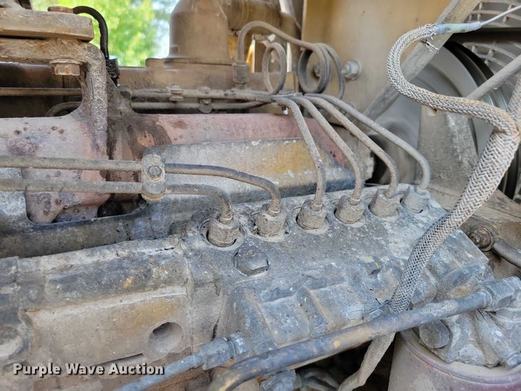 image for item DX7194 1985 Caterpillar 966D wheel loader